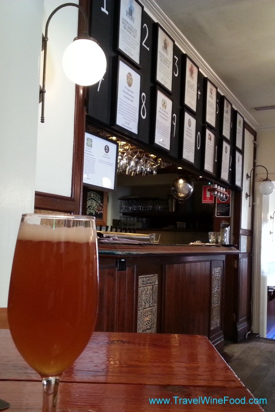 Harts Pub Sydney The Rocks. Restaurant and Bar Review.